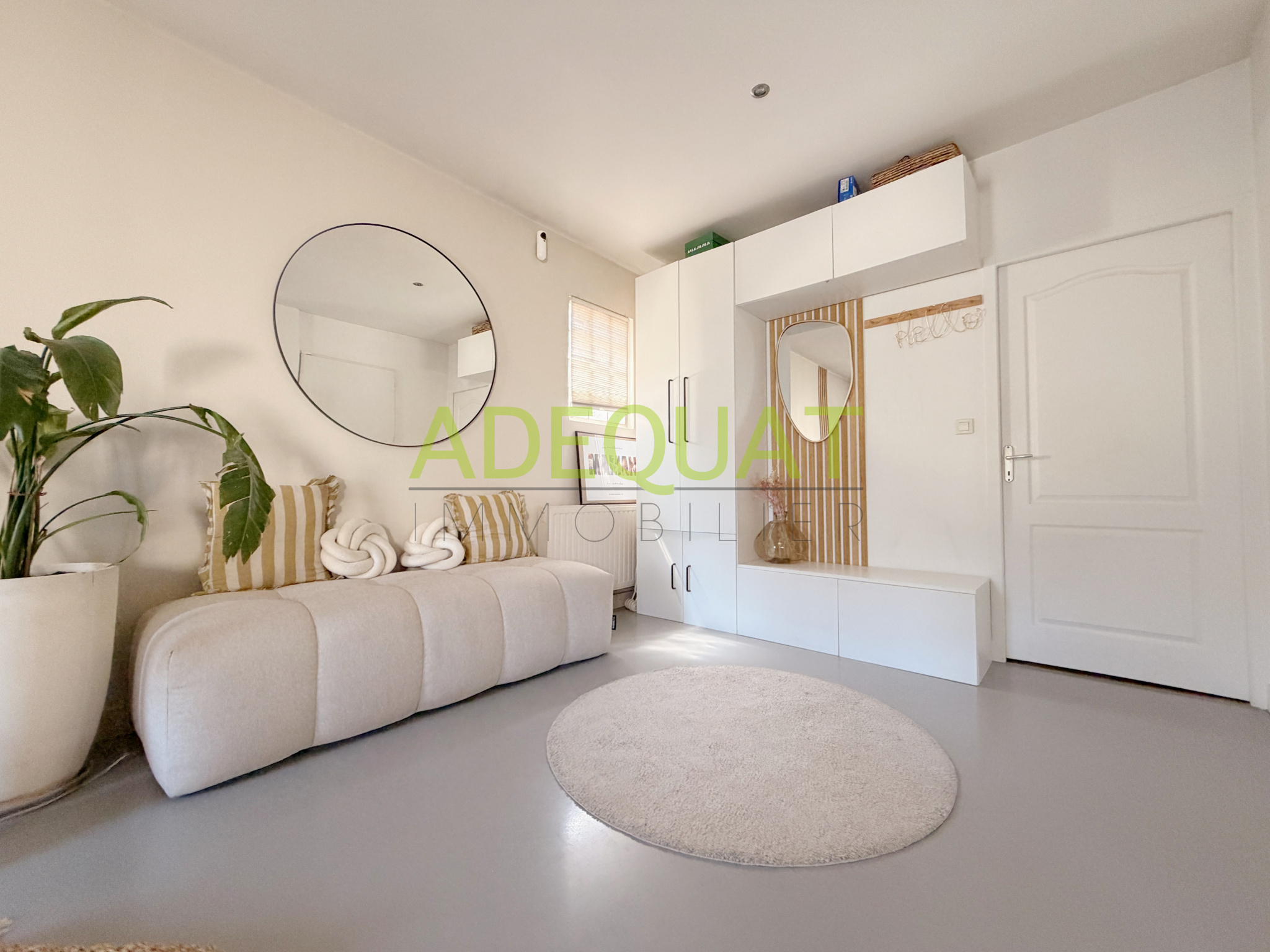 BOURGOIN JALLIEU CENTRE / APPARTEMENT T3BIS / BALCON / CAVE
